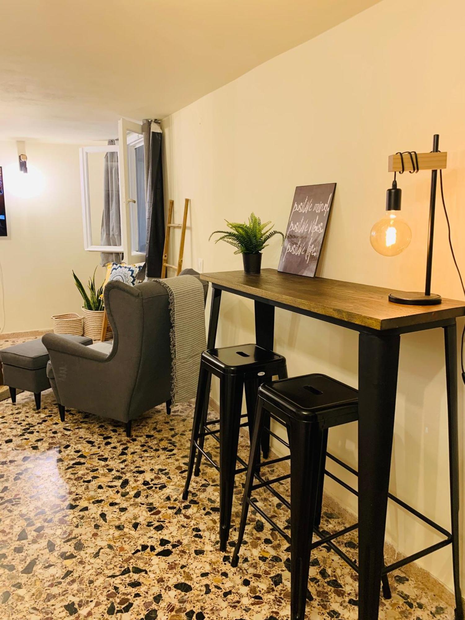 Airport Cottage House 阿特米达 外观 照片