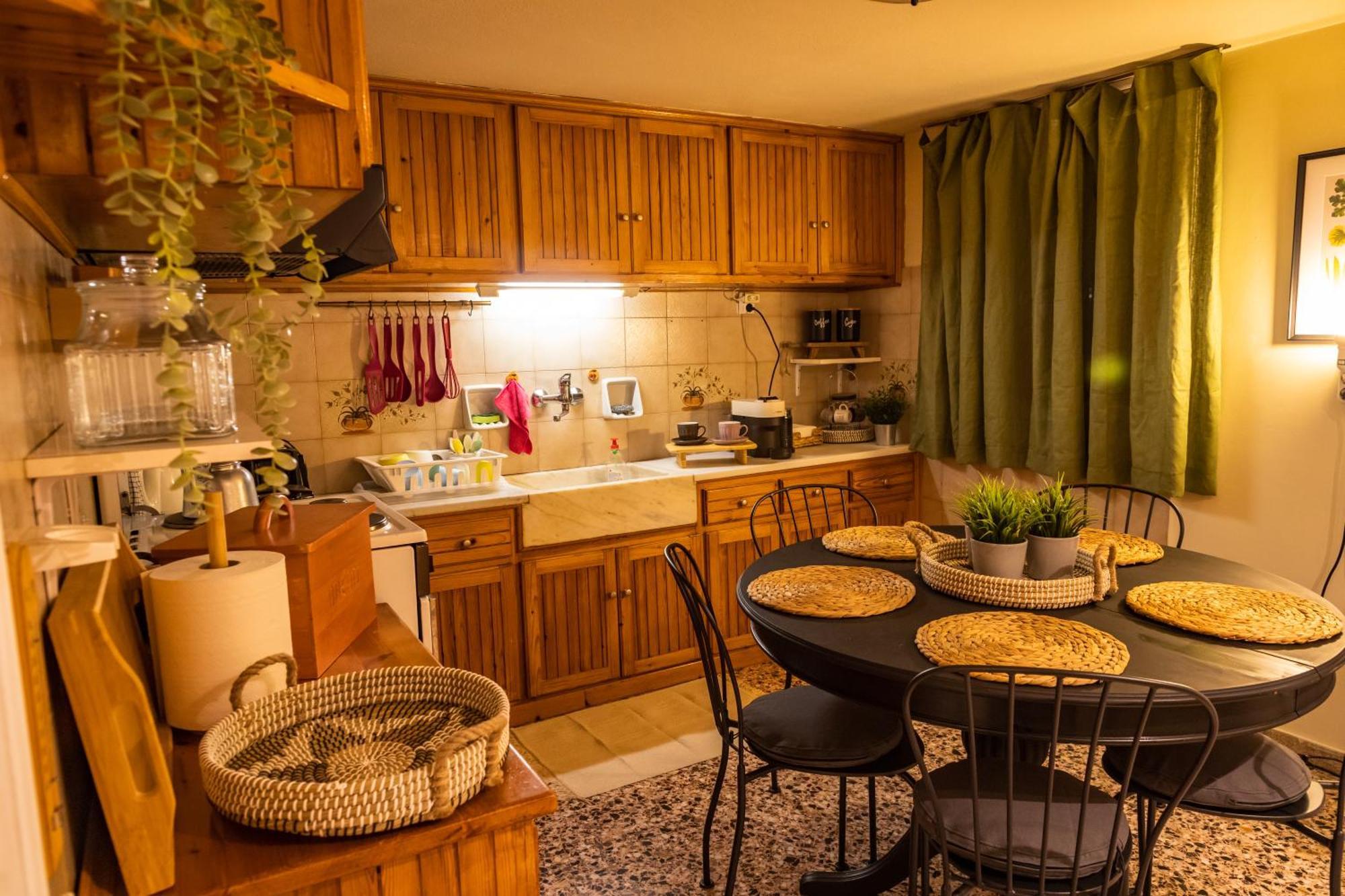 Airport Cottage House 阿特米达 外观 照片